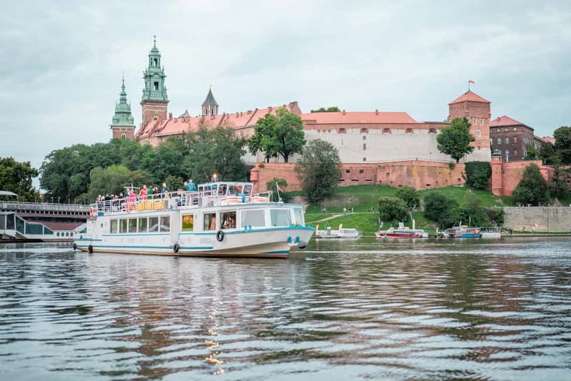 Krakow: Private Evening Boat Tour - Key Highlights to Know