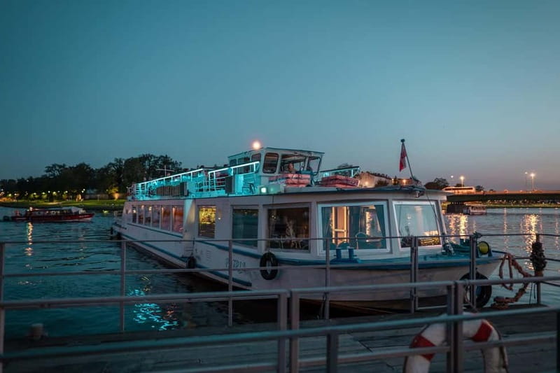 Krakow: Private Evening Boat Tour - Jewish District Bridges and Riverside Architecture by Night