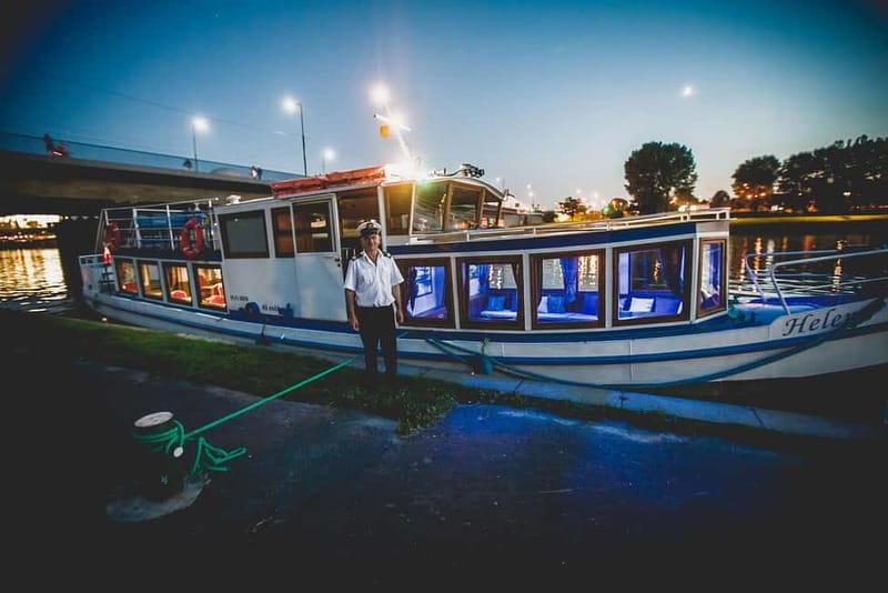 Krakow: Private Evening Boat Tour - Audio Guide and Music: Make It Your Evening