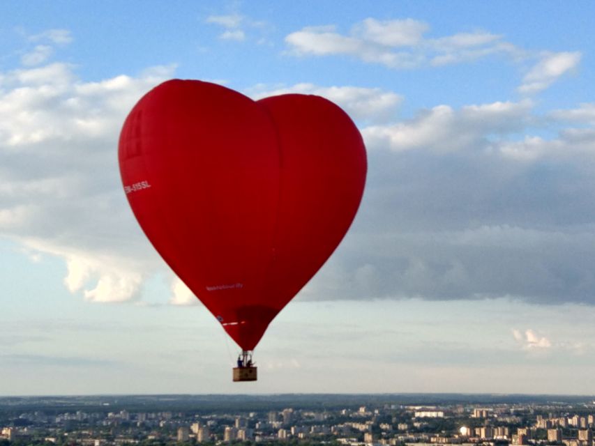 Kraków: Private Hot Air Balloon Flight with Champagne - Key things you’ll notice right away