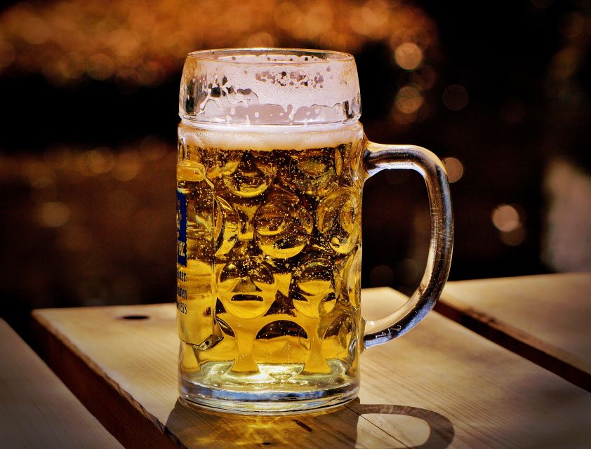 Krakow: Private Polish Beer Tasting Tour with a Beer-Expert - A private beer expert in Krakow Old Town