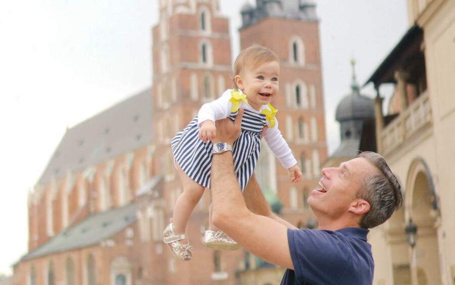 Krakow: Professional Photoshoot in the City Center - The photowalk flow: posing help, light changes, and city context