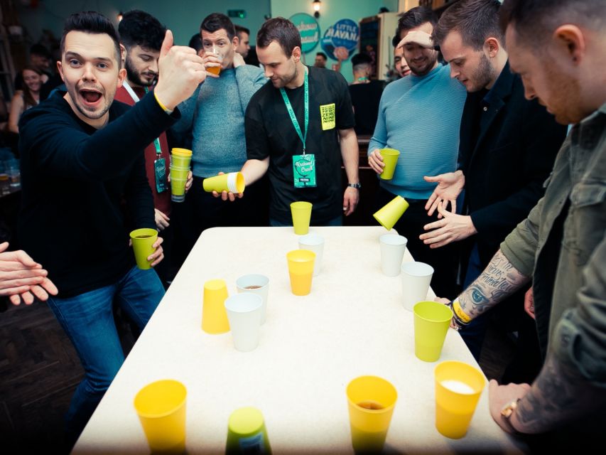 Krakow: Pub, Bar & Club Crawl - The first bar is where the night hits full volume