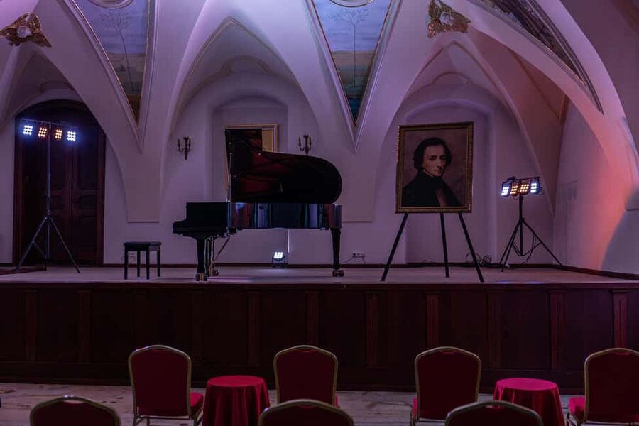 Kraków: Romantic Candlelight Chopin Piano Concert - Inside the Church of St. Bernardine of Siena, candlelight and piano