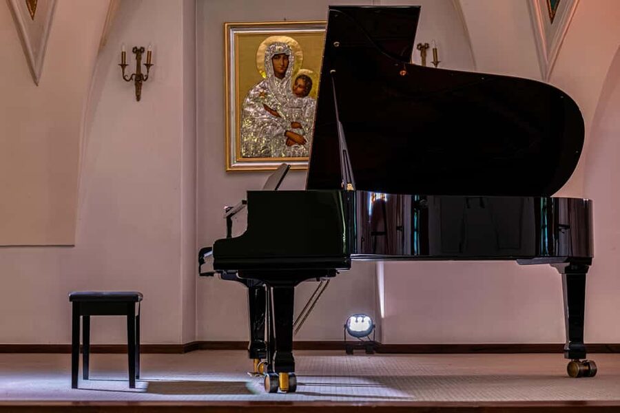 Kraków: Romantic Candlelight Chopin Piano Concert - Rules, comfort, and who this is (and is not) for