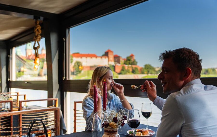 Krakow: Romantic Dinner with a Cruise on the Vistula River - Key highlights you should care about