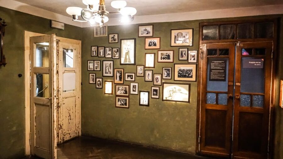 Krakow: Schindler's Factory Entry Ticket (Optional Guide) - Key things you’ll notice