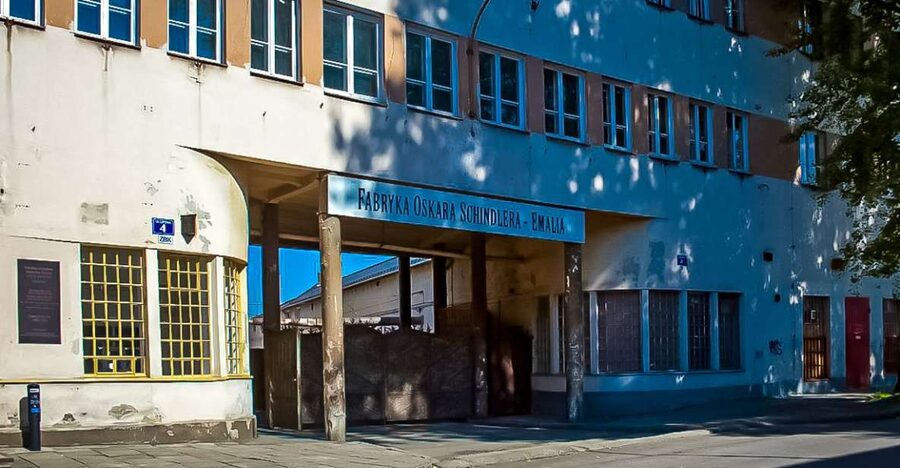 Krakow: Schindler’s Factory Guided Tour with Ticket - How the guide changes what you take home