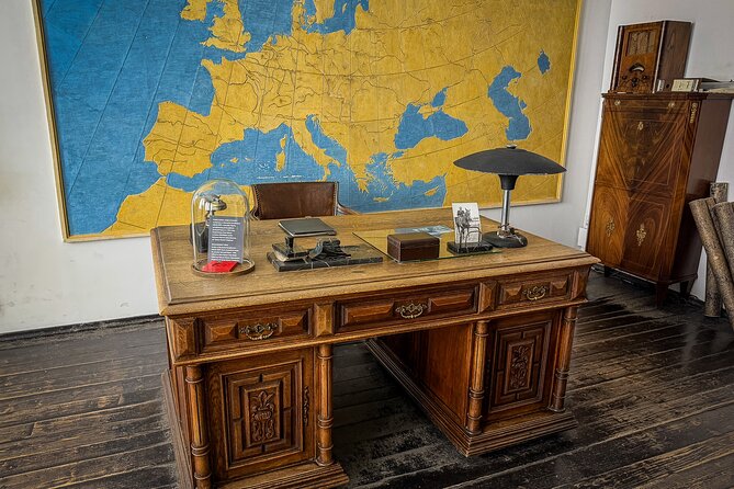 Krakow Schindler's Factory Museum Guided Tour in English - Timing, group size, and comfort inside the 20-person cap