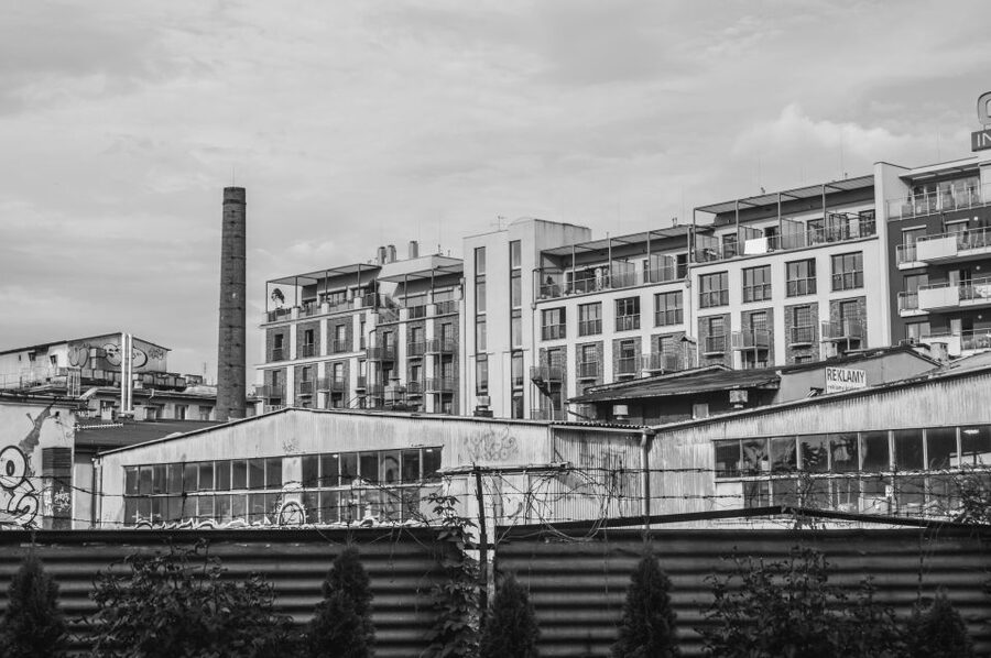 Krakow: Schindler's Factory Skip-the-Line Ticket - Navigating the museum without wasting time