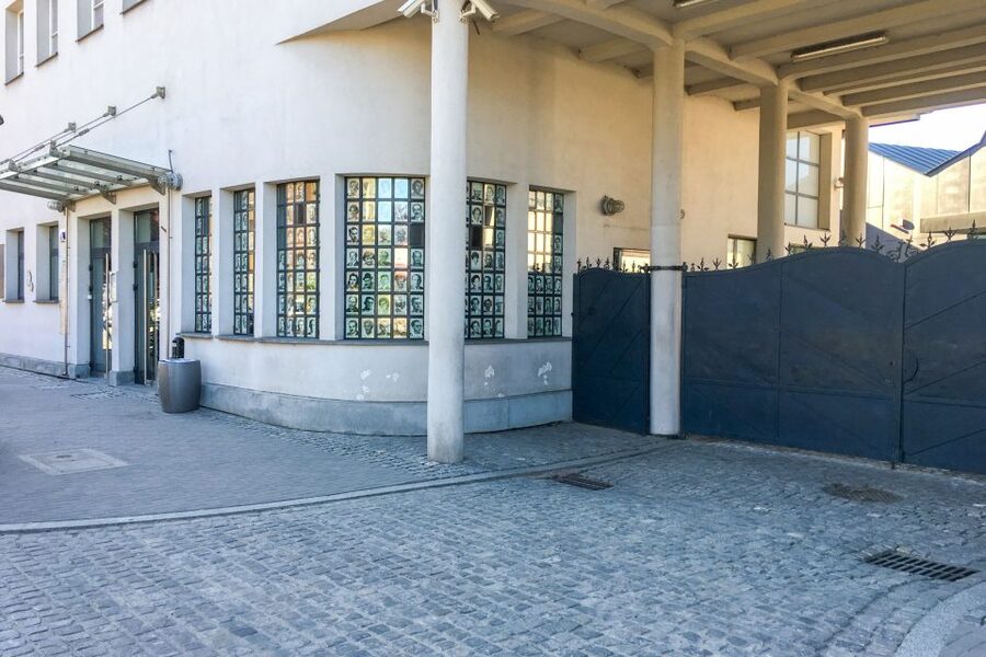 Krakow: Schindler's Factory Tour with Entrance Ticket - Schindler’s Factory: Why this tour feels different