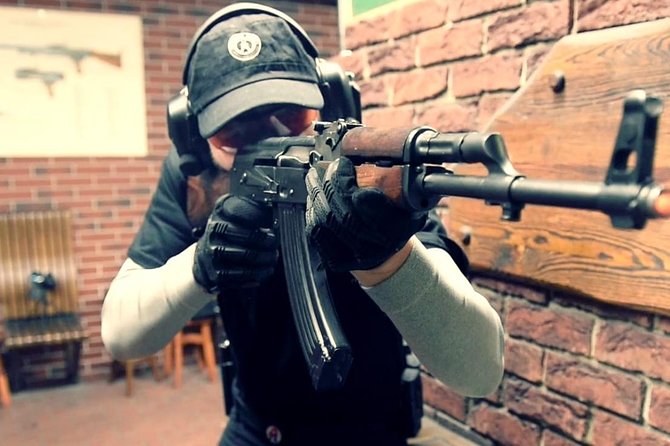 Krakow: Shooting Range - Small Group/Private Options - Group size, comfort, and who this suits best