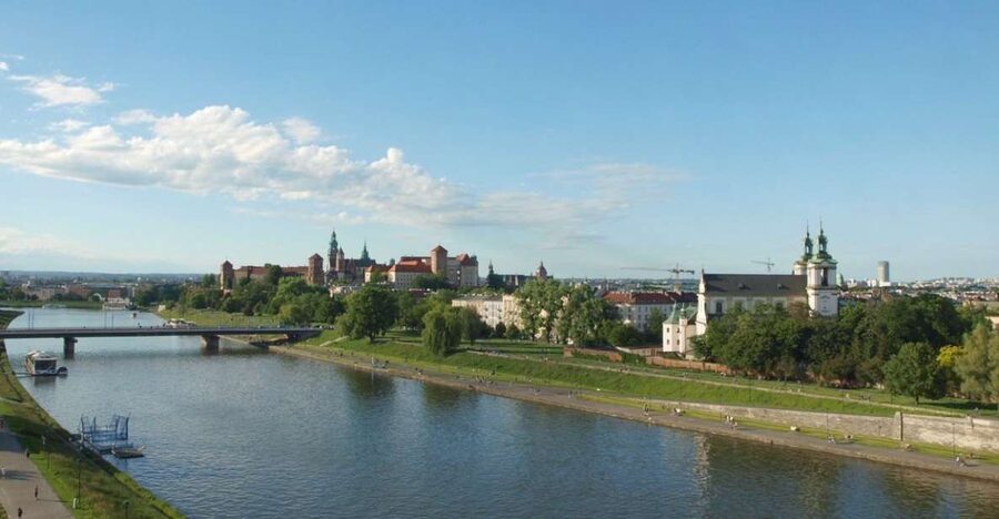 Krakow: Short Cruise and Schindler's Factory Guided Tour - Schindler’s Factory Museum With a Live English Guide