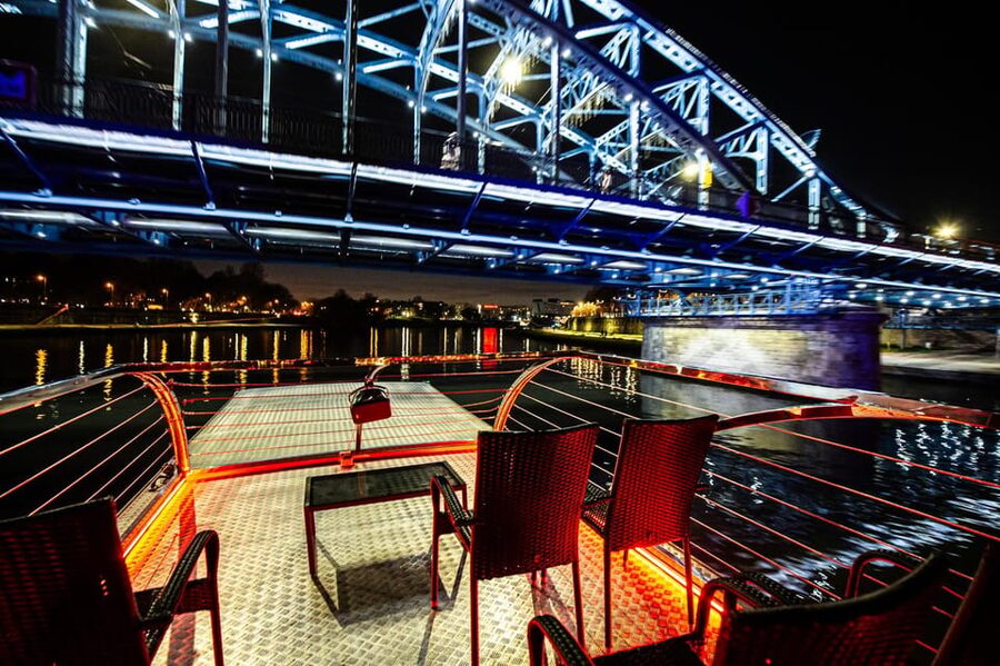 Krakow: Sightseeing Cruise on Vistula River with Audio Guide - Who Should Book This Cruise, and Who Might Skip It