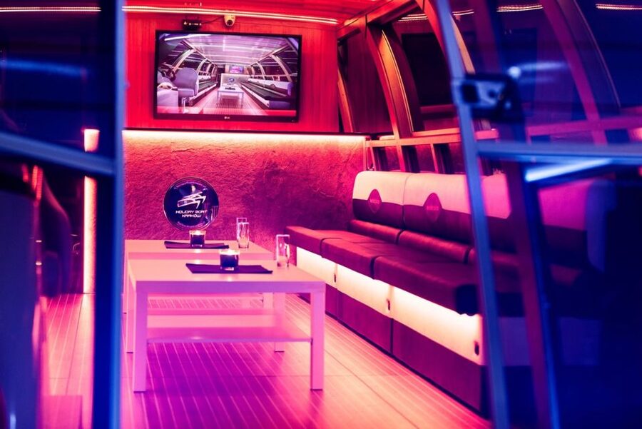 Krakow: Sightseeing Cruise on Vistula River with Audio Guide - Two-Deck Comfort: Bar, Restrooms, Heating, and Real Photo Time