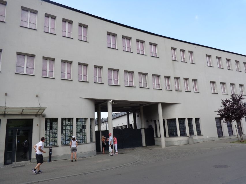 Krakow: Skip-the-line Oskar Schindler’s Museum Private Tour - Who this private Schindler tour suits best
