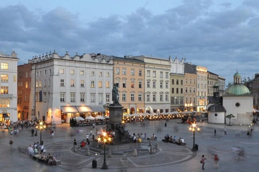 Krakow: Skip the Line Underground Museum Private Guided Tour - Why Krakow’s Underground Museum is a smart first stop