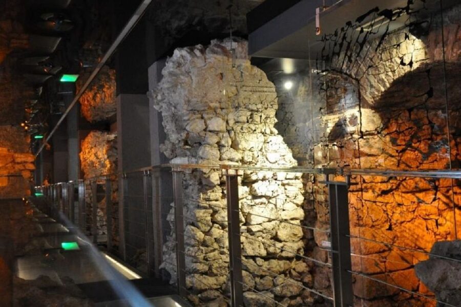 Krakow: Skip the Line Underground Museum Private Guided Tour - What you’ll see under the Market Square