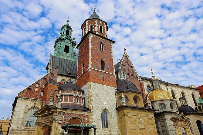 Krakow Skip The Line Wawel Castle and Cathedral Private Tour - Extra stops that keep the tour feeling like Krakow, not just monuments
