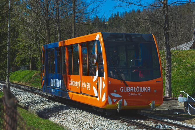 Krakow to Zakopane: Funicular, Tasting and Thermal Baths Day Trip - Krupówki Street free time: souvenirs and a reset in Zakopane