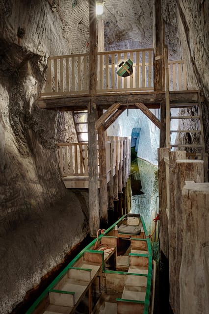 Krakow: UNESCO Underground Boat Expedition & Salt Mine Tour - Guides make the difference, especially when you need translation