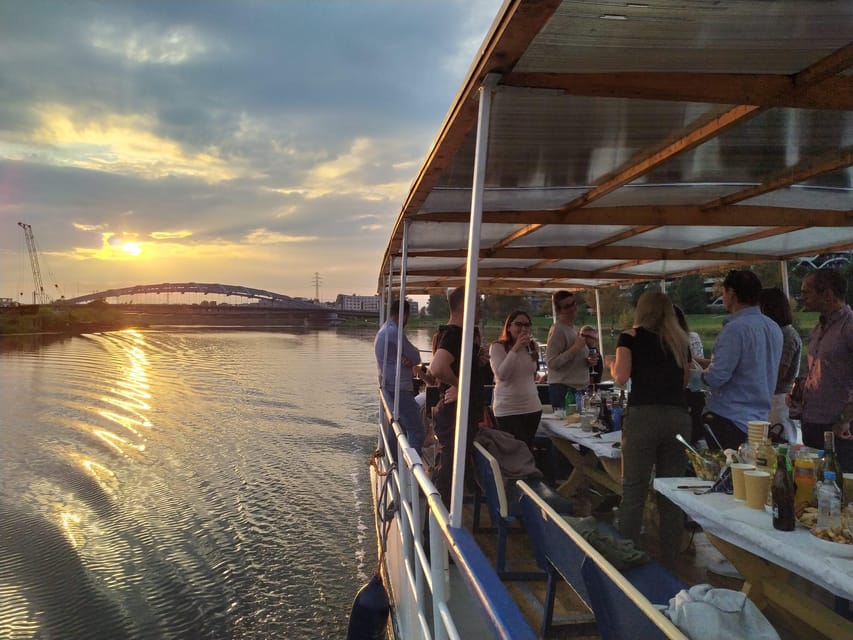 Krakow: Vistula River Cruise with Historical Views - Wawel Hill, Church on the Rock, and the Norbertine Monastery