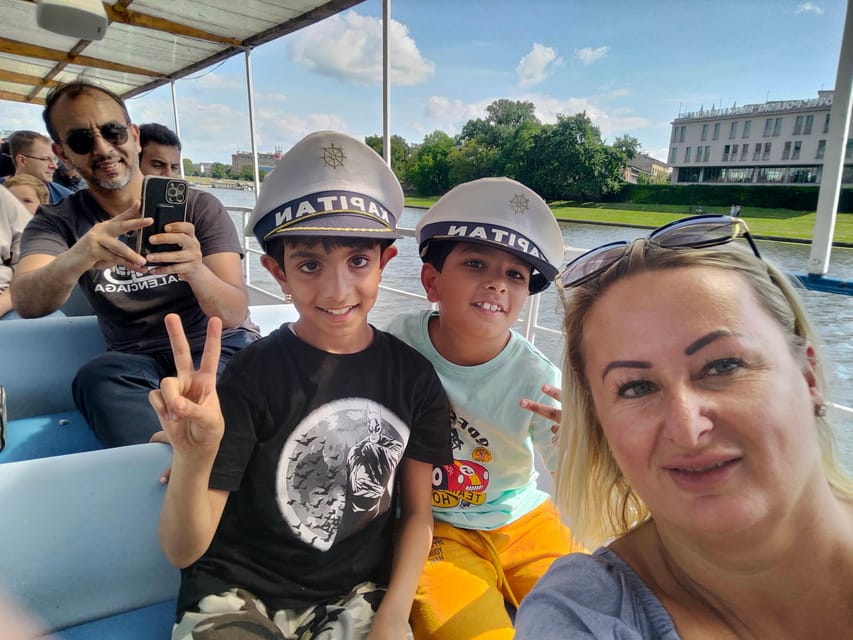 Krakow: Vistula River Cruise with Historical Views - Starting at Powiśle: where to meet and how to get your bearings