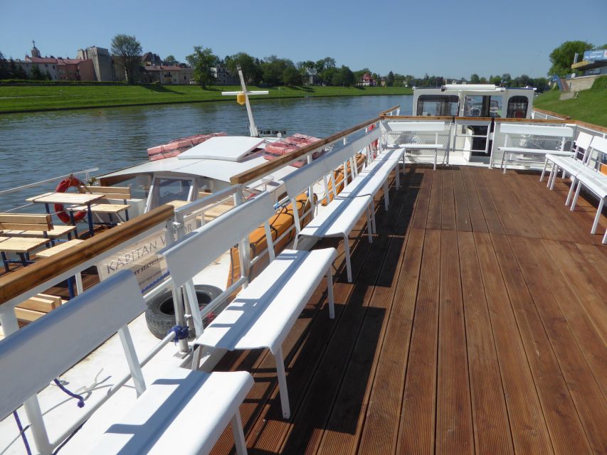 Krakow: Vistula River Panoramic Boat Tour ️ - Comfort on the water: what to bring