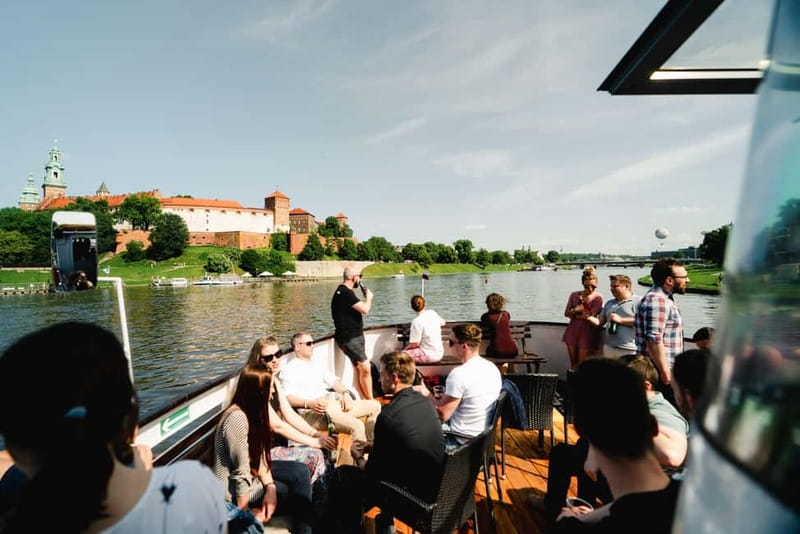 Krakow: Vistula River Sightseeing Cruise with Audio Guide - Why this Vistula River cruise is a smart Krakow “first hour”
