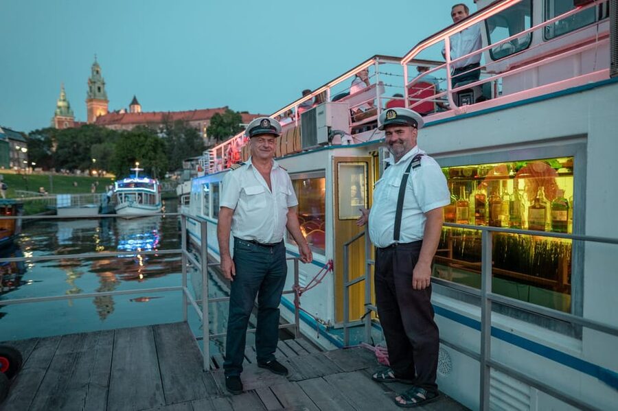 Krakow: Vistula River Sightseeing Cruise ️ - Where you board by Wawel Castle (Kapitan Victor pier details)
