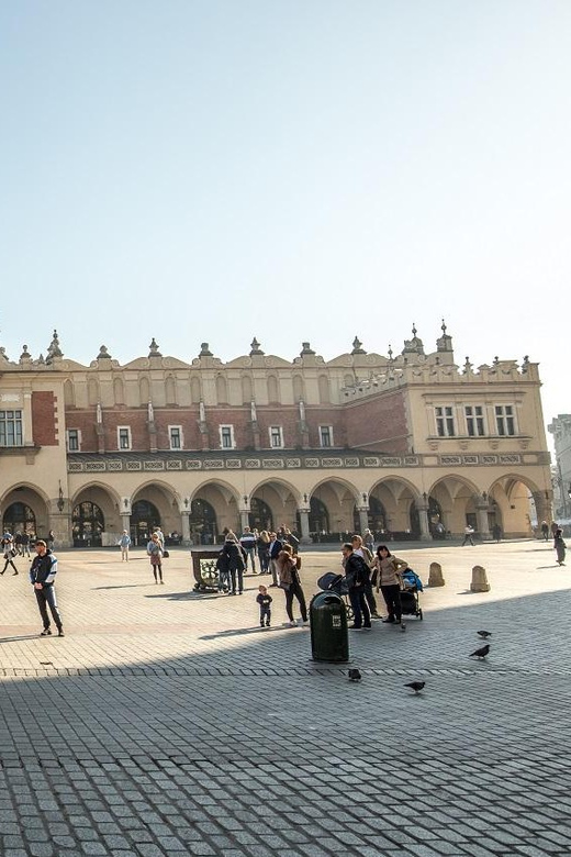 Krakow: Wawel Castle & Cathedral, Old Town & City Basilica - Old Town walk from the Main Market Square to the streets around it