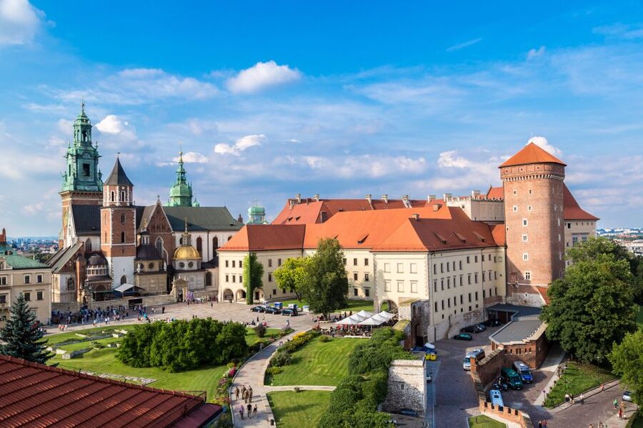 Krakow: Wawel Castle, Cathedral, Salt Mine, and Lunch - Price and Value: What $152 Buys You in a Day