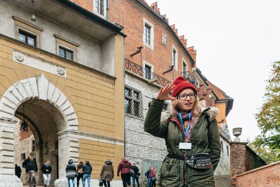 Krakow: Wawel Royal Hill with Optional Castle and Cathedral - Dress code and what to wear so you don’t get turned away