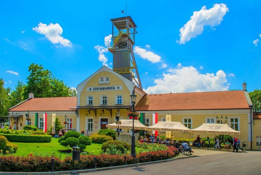 Krakow: Wieliczka Salt Mine Fast-Track Ticket & Guided Tour - Who should book this salt mine tour