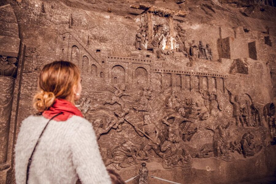 Krakow: Wieliczka Salt Mine Guided Tour - Danilowicz Shaft descent: 800 steps, 135 meters, and managing your pace