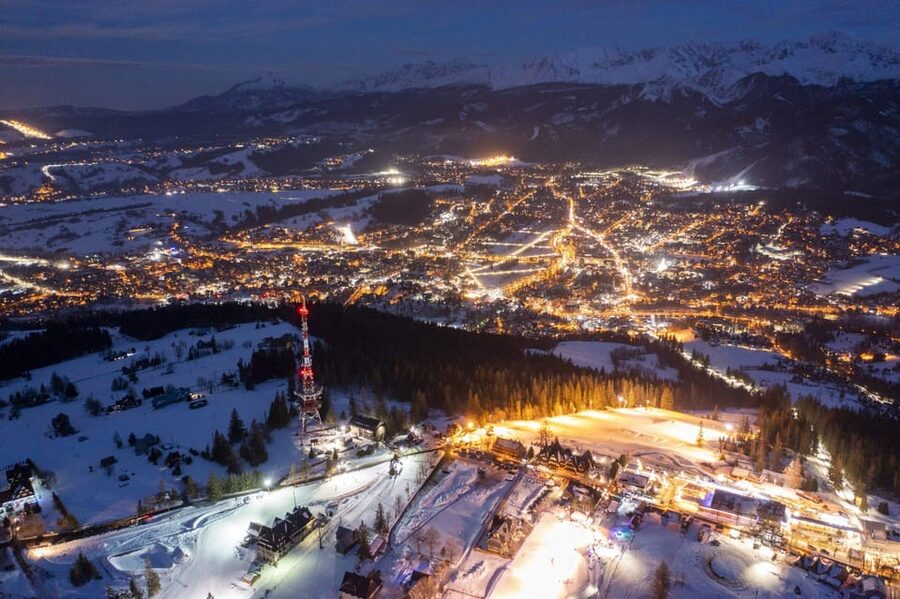 Krakow: Zakopane-Thermal Bath(Evening Time)with Hotel Pickup - Hotel pickup and the minibus ride, your day’s pace setter