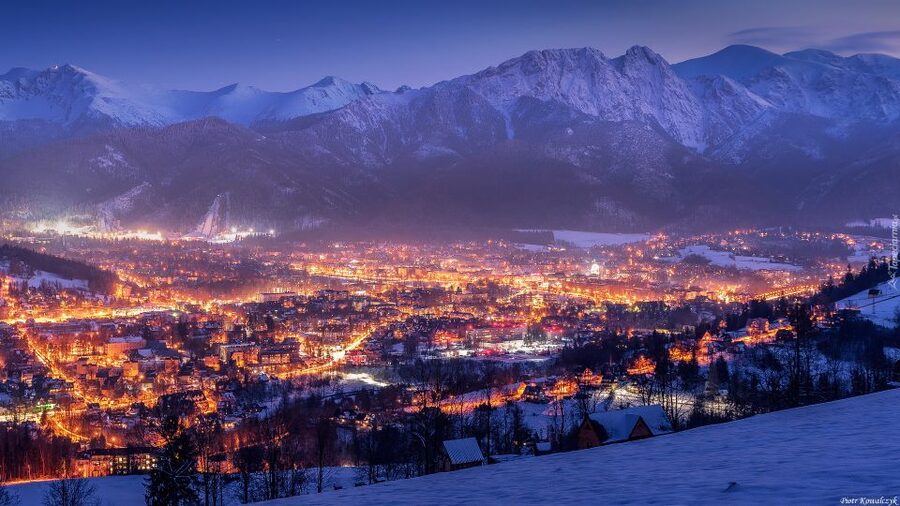 Krakow: Zakopane, Thermal Springs, Cable Car, Local Tasting - Your guide and driver make the day feel smooth