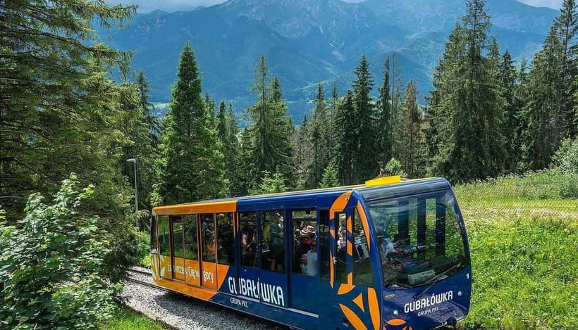 Kraków: Zakopane Tour, Thermal Pools & Hotel Pickup Options - From Krakow to Zakopane: how this day actually feels