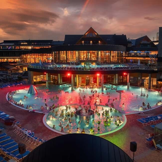 Krakow: Zakopane Tour with Chocholow Hot Baths and Cable Car - Zakopane free time: Krupówki Street walking, shopping, and views