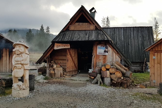 Krakow: Zakopane Tour with Optional Hot Bath Pools - Chochołów village stop: old houses and daily life