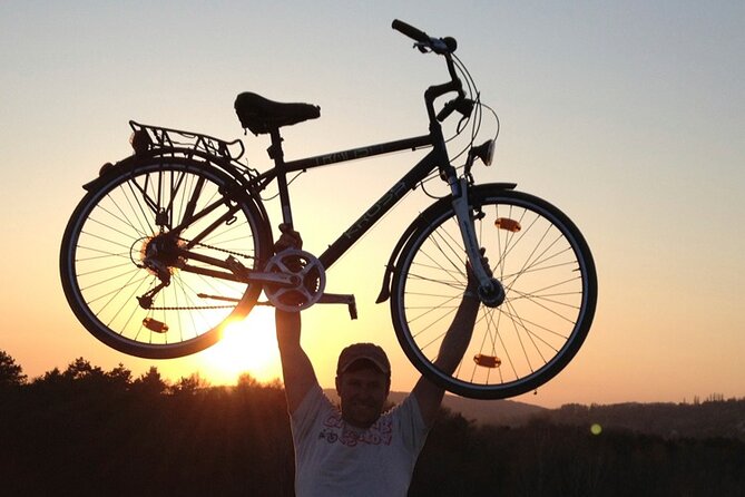 Polish Countryside and Tyniec Abbey Bike Tour from Krakow - Getting started at Sławkowska 6A, with trek bikes and helmets