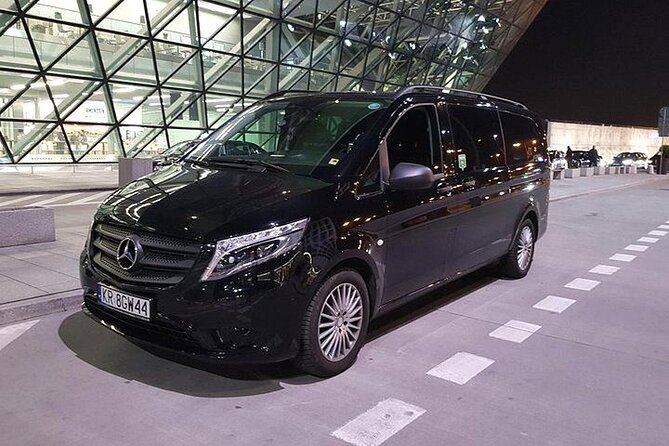 Private Airport Transfer from/to Krakow Balice Airport - Your Driver, English Support, and Easy Luggage Handling