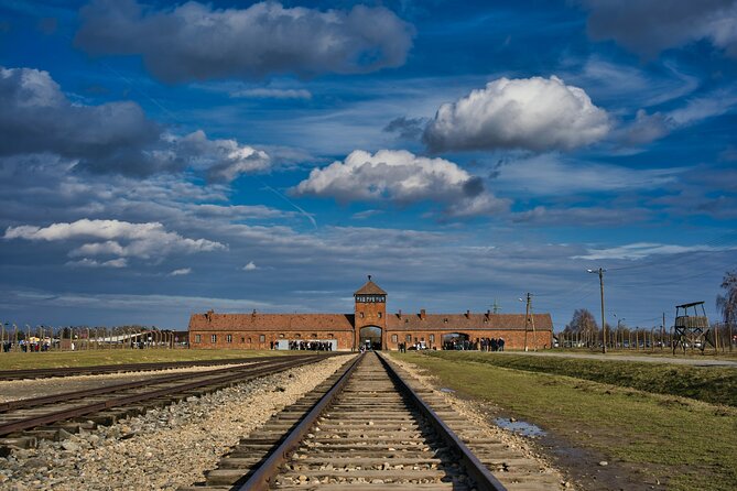 Private Guided Tour Auschwitz Birkenau with Transport from Krakow - Auschwitz-Birkenau from Krakow: what this tour actually solves
