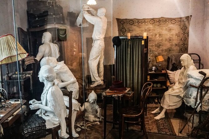 Private Guided Tour: Oskar Schindler's Factory - What to expect from the guide conversation