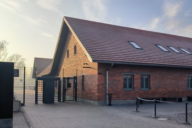 Private Guided Tour to Auschwitz & Birkenau from Krakow - Who actually guides you inside the memorials