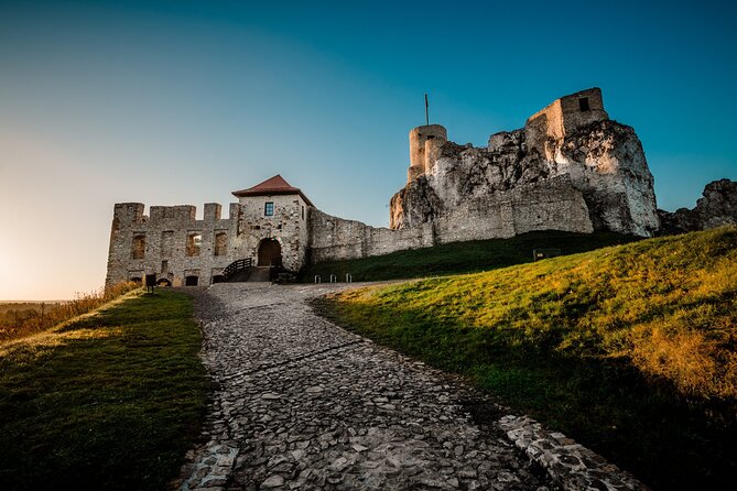Private Guided Tour to Trail of the Eagles Nests from Krakow - From pickup to Korzkiew Castle in the Eagles’ Nests system
