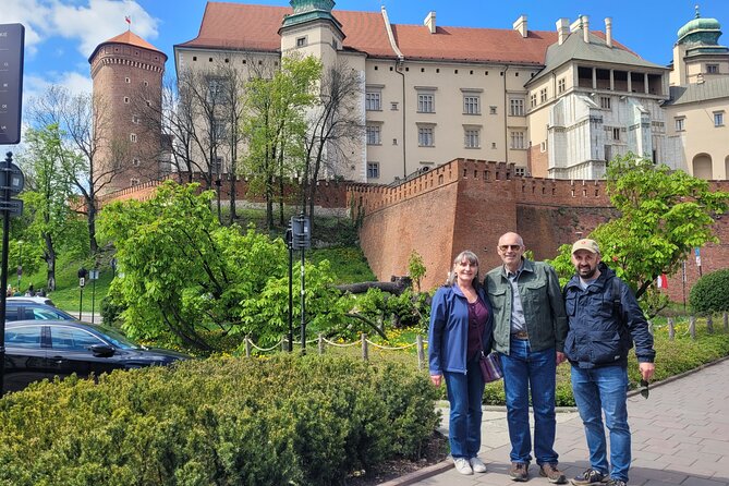 Private Krakow City Tour, Krakow Old Town and Wawel Castle Tour - Barbican and St. Florian’s Gate, walking the city walls in real space