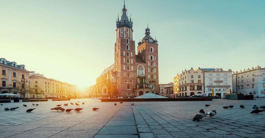 Private Krakow Tour: St. Mary’s, Cloth Hall & More - Should You Book This Private Krakow Old Town Tour?