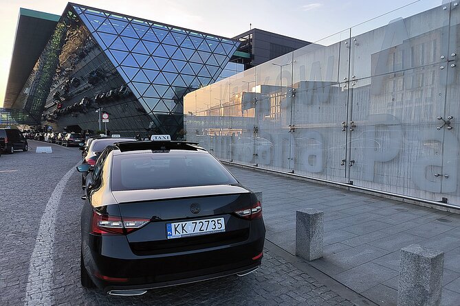 Private transfer from/to Krakow airport / City of Krakow - What the Driver Does After You Arrive