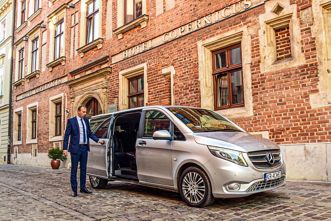 Private Transfer from/to the Krakow Airport - Vehicle comfort, luggage help, and feeling safe in the car